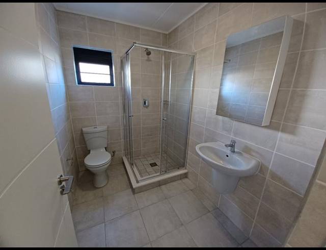 1 BEDROOM PROPERTY TO RENT IN GREENBAY ECO ESTATE